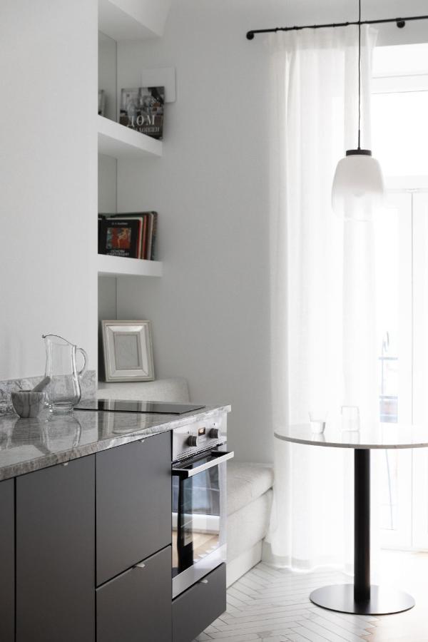 Miro Rooms French - Quiet Chic, Free Private Parking Riga Exterior foto