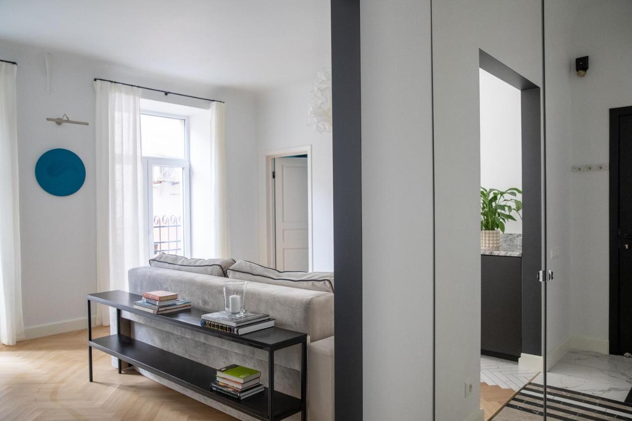 Miro Rooms French - Quiet Chic, Free Private Parking Riga Exterior foto