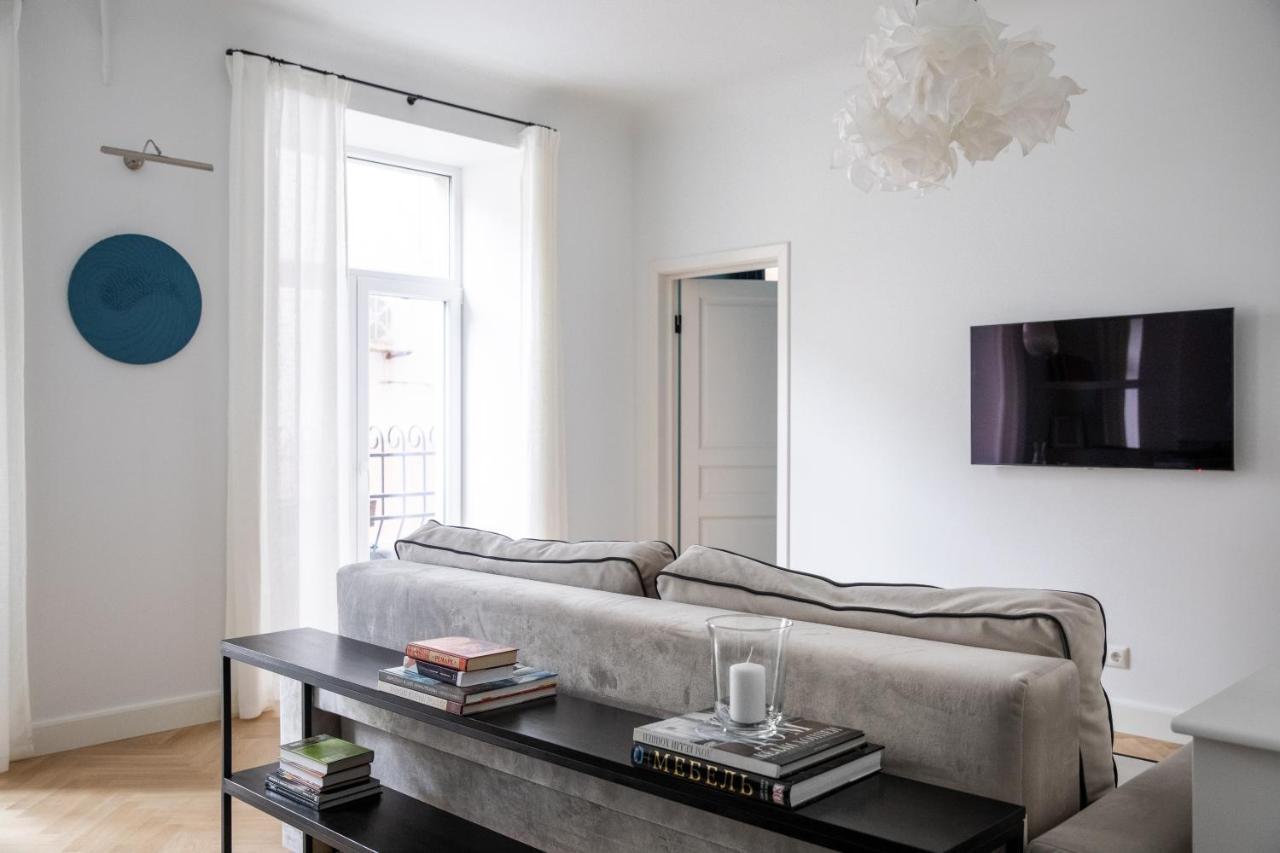 Miro Rooms French - Quiet Chic, Free Private Parking Riga Exterior foto
